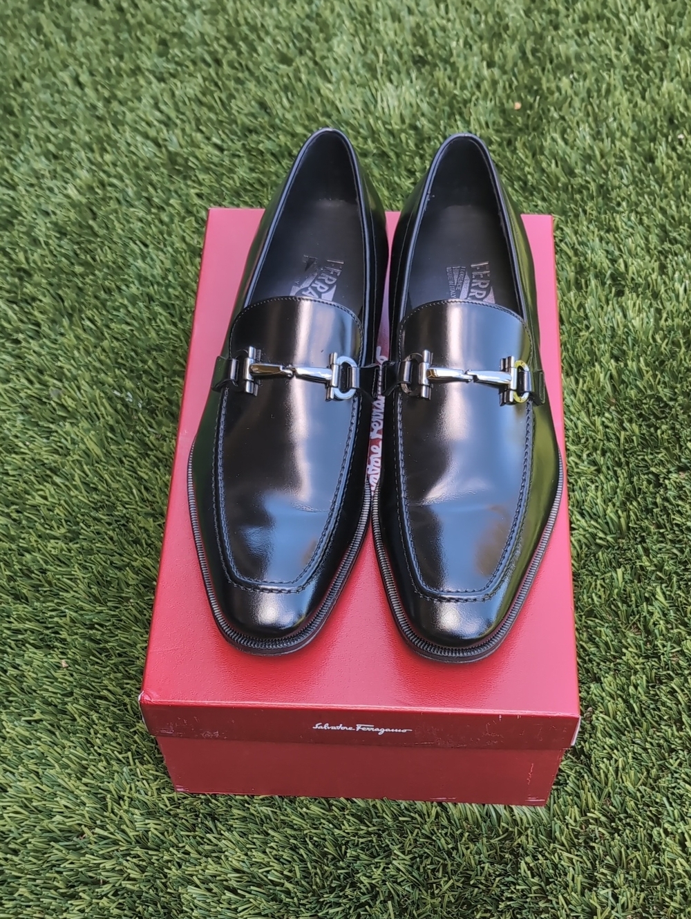 NEW in Box Men's Salvatore Ferragamo Black Polished Fenice Leather Bit Loafers